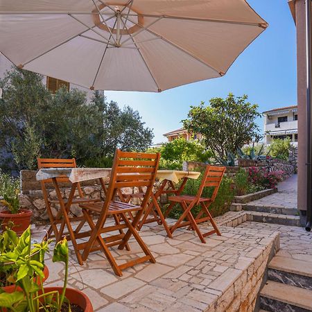 Room Elelina Cres Dış mekan fotoğraf